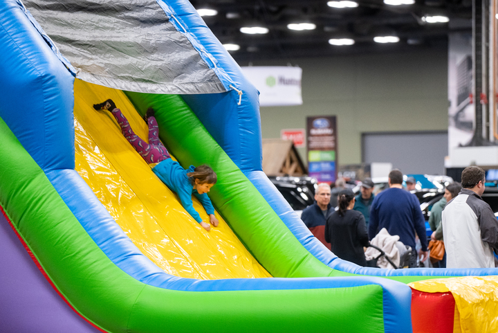 CAS24_Bounce House